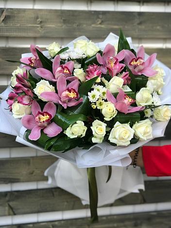 Букет цветов из: Розы и Хризантемы в Сямже