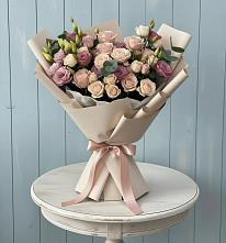 Букет цветов из:  Розы и Лизиантусы в Сямже