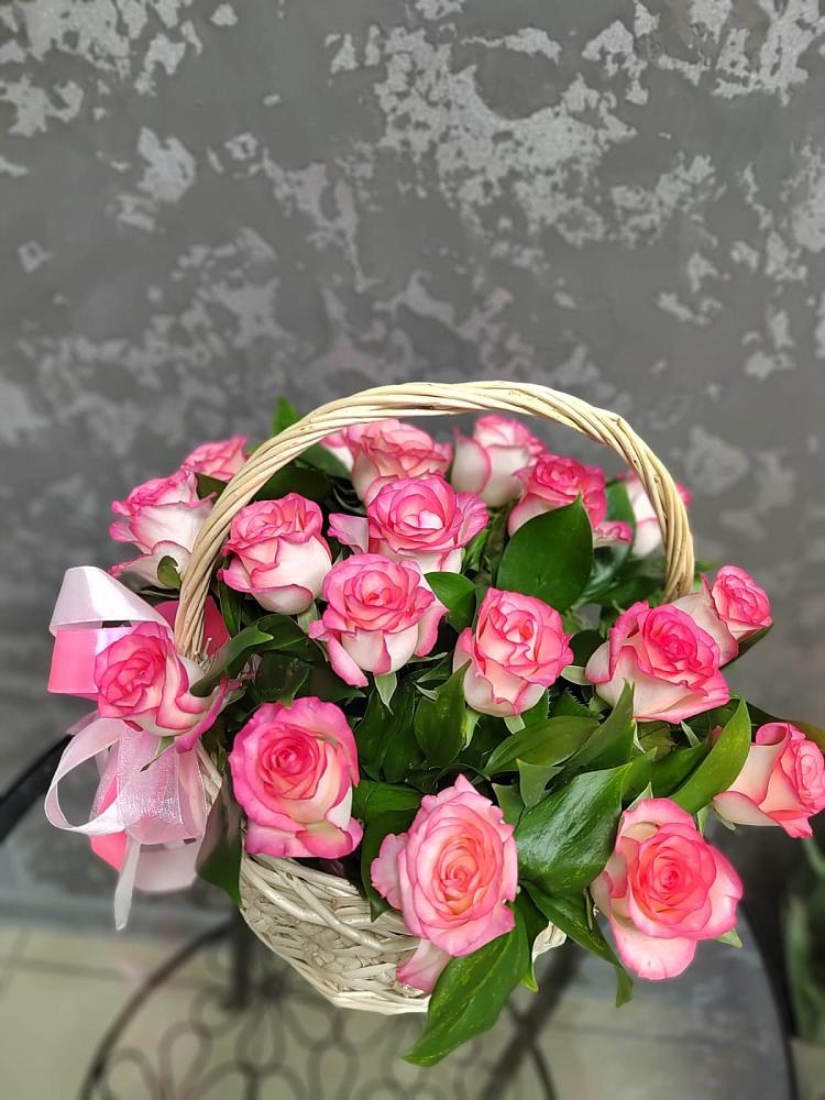 Цветочная композиция из Розы в корзине в Сямже