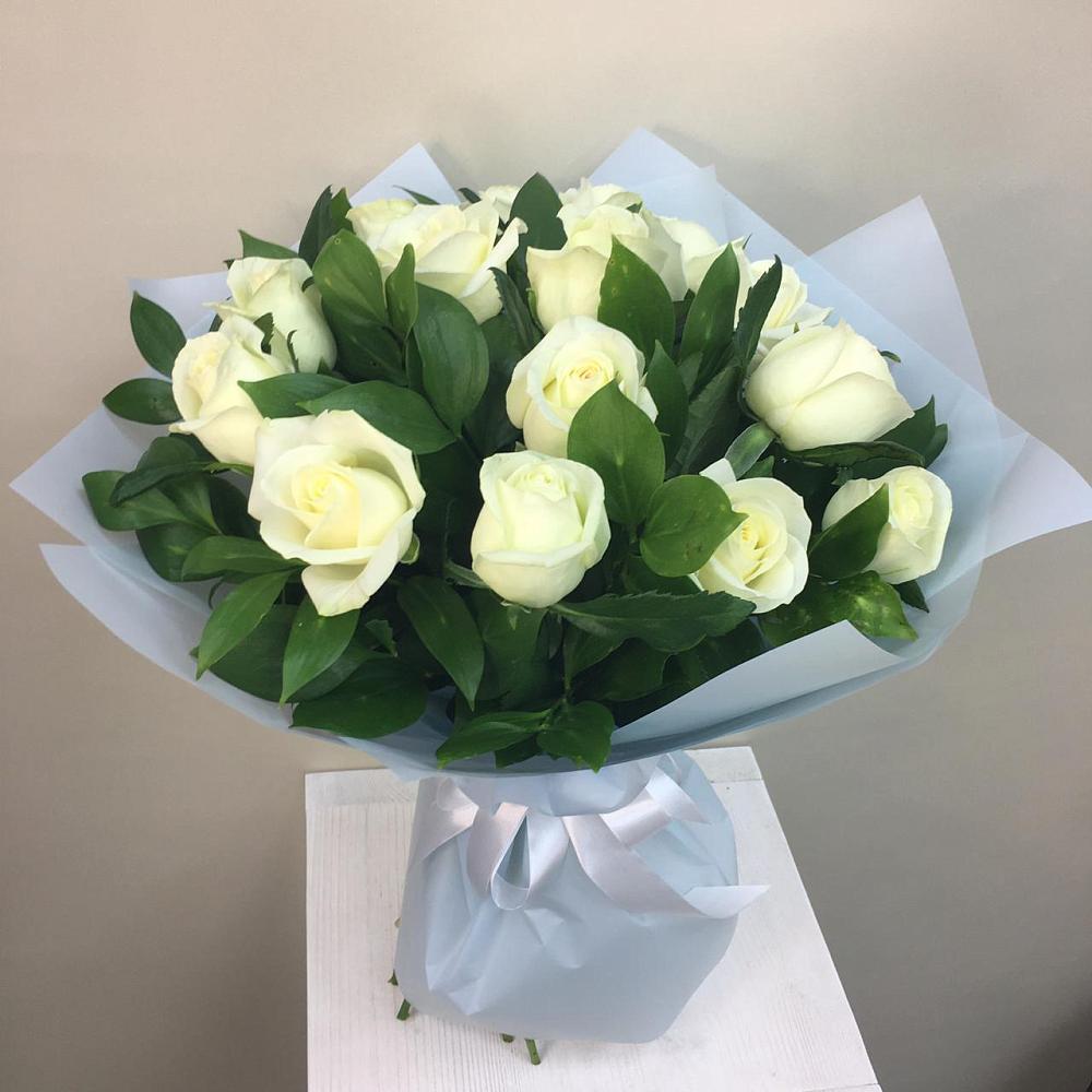 Букет 15 Белых роз Проуд в Сямже