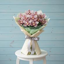 Букет цветов из:  Орхидеи и Розы в Сямже