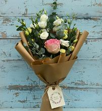 Букет цветов из:  Розы и Лизиантусы в Сямже
