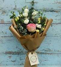 Букет цветов из:  Розы и Лизиантусы в Сямже