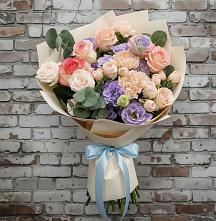 Букет цветов из:  Розы, Лизиантусы и Гвоздики в Сямже